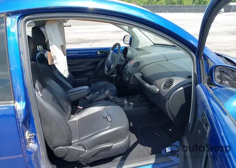 2008 Volkswagen New Beetle S from USA, damaged, VIN 3VWPW31C48M521669